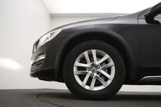 Volvo V60 Cross Country, 2.0, 110 kW, diesel, automatic, front-wheel drive