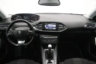 Peugeot 308, 1.2, 96 kW, бензин, механическая, передний привод