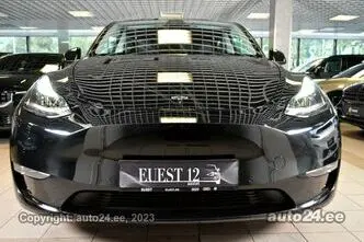 Tesla Model Y, 393 kW, электричество, автомат, полный привод