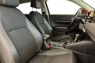 Honda HR-V, 1.5, 79 kW, hybrid, automatic, front-wheel drive