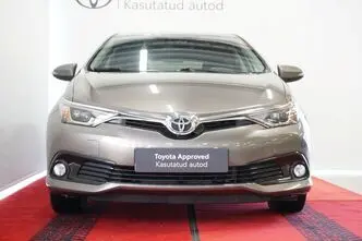 Toyota Auris, 1.6, 97 kW, petrol, automatic, front-wheel drive