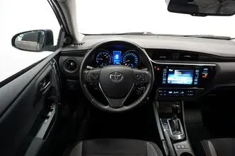 Toyota Auris, 1.6, 97 kW, petrol, automatic, front-wheel drive
