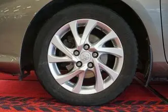 Toyota Auris, 1.6, 97 kW, petrol, automatic, front-wheel drive