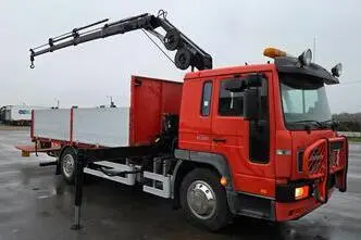 Volvo FL220 4X2 HIAB 077, 162 kW, diesel, manual