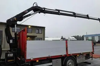 Volvo FL220 4X2 HIAB 077, 162 kW, diesel, manual