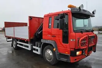Volvo FL220 4X2 HIAB 077, 162 kW, diesel, manual
