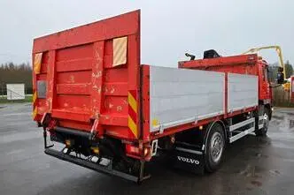 Volvo FL220 4X2 HIAB 077, 162 kW, diesel, manual