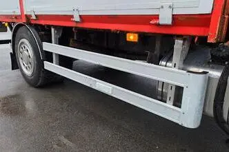 Volvo FL220 4X2 HIAB 077, 162 kW, diesel, manual