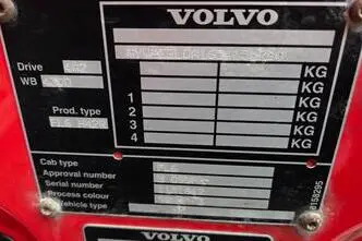 Volvo FL220 4X2 HIAB 077, 162 kW, diesel, manual