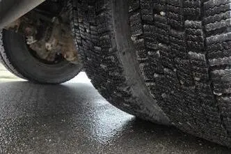 Volvo FL220 4X2 HIAB 077, 162 kW, diesel, manual