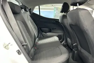 Hyundai i10, 1.0, 46 kW, petrol, manual, front-wheel drive