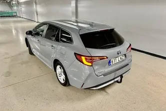 Toyota Corolla, 1.8, 72 kW, hybrid, automatic, front-wheel drive