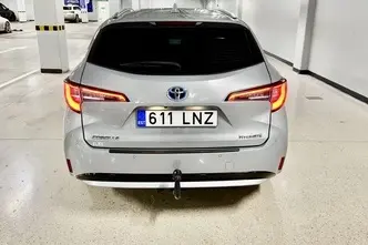 Toyota Corolla, 1.8, 72 kW, hybrid, automatic, front-wheel drive