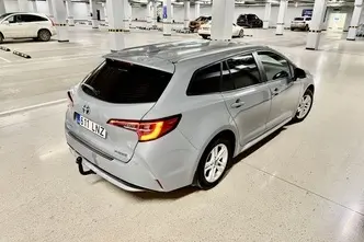 Toyota Corolla, 1.8, 72 kW, hybrid, automatic, front-wheel drive