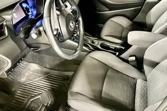 Toyota Corolla, 1.8, 72 kW, hybrid, automatic, front-wheel drive