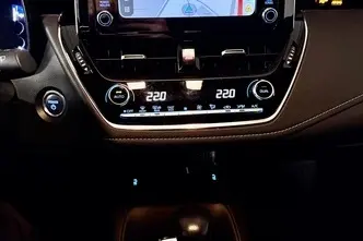 Toyota Corolla, 1.8, 72 kW, hybrid, automatic, front-wheel drive