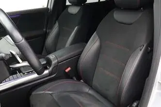 Mercedes-Benz GLA 200, 2.0, 110 kW, diesel, automatic, four-wheel drive