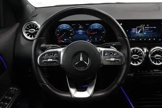 Mercedes-Benz GLA 200, 2.0, 110 kW, diesel, automatic, four-wheel drive