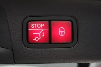 Mercedes-Benz GLA 200, 2.0, 110 kW, diesel, automatic, four-wheel drive