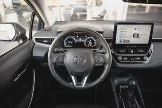 Toyota Corolla, 1.8, 72 kW, hybrid, automatic, front-wheel drive