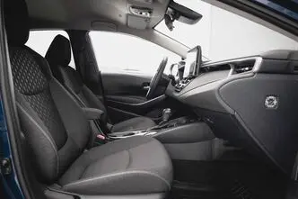 Toyota Corolla, 1.8, 72 kW, hybrid, automatic, front-wheel drive