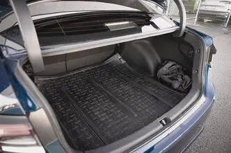 Toyota Corolla, 1.8, 72 kW, hybrid, automatic, front-wheel drive