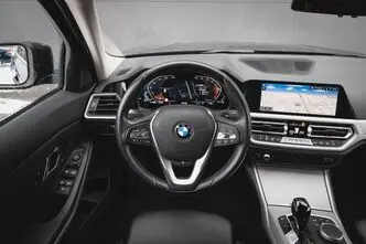 BMW 318, 2.0, 110 kW, hybrid, automatic, rear-wheel drive