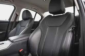 BMW 318, 2.0, 110 kW, hybrid, automatic, rear-wheel drive