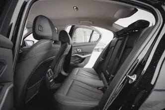 BMW 318, 2.0, 110 kW, hybrid, automatic, rear-wheel drive