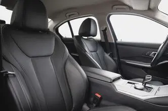 BMW 318, 2.0, 110 kW, hybrid, automatic, rear-wheel drive