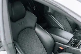 Audi RS7, 4.0, 412 kW, petrol, automatic, four-wheel drive