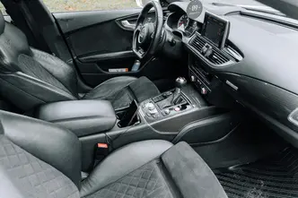 Audi RS7, 4.0, 412 kW, petrol, automatic, four-wheel drive