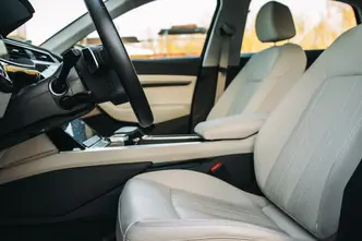 Audi Q8 e-tron, 250 kW, electric, automatic, four-wheel drive