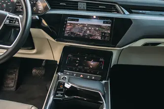 Audi Q8 e-tron, 250 kW, electric, automatic, four-wheel drive