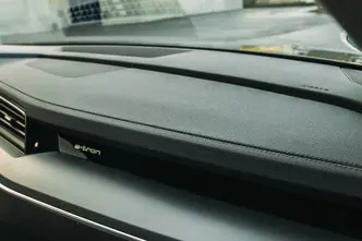 Audi Q8 e-tron, 250 kW, electric, automatic, four-wheel drive