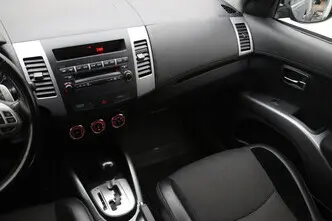 Mitsubishi Outlander, 2.4, 125 kW, бензин, автомат, полный привод