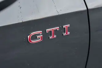 Volkswagen Golf, 2.0, 195 kW, bensiin, manuaal