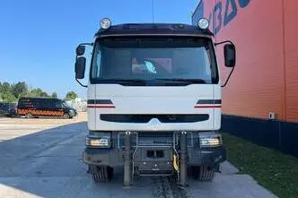 Renault 420 DCI 6x4, 313 kW, diisel, manuaal
