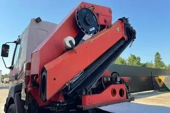 Renault 420 DCI 6x4, 313 kW, diisel, manuaal