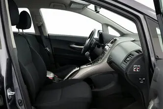 Toyota Auris, 1.6, 91 kW, bensiin, automaat, esivedu