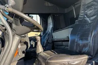 Volvo FH400 6X2, 294 kW, diesel, manual
