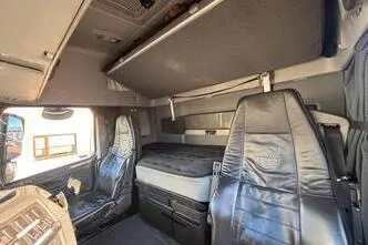 Volvo FH400 6X2, 294 kW, diesel, manual