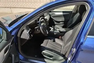 BMW 520, 2.0, 135 kW, hybrid, automatic, rear-wheel drive