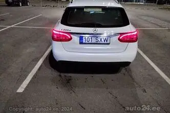 Mercedes-Benz 200, 2.1, 100 kW, diesel, automatic, rear-wheel drive