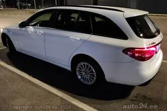 Mercedes-Benz 200, 2.1, 100 kW, diesel, automatic, rear-wheel drive