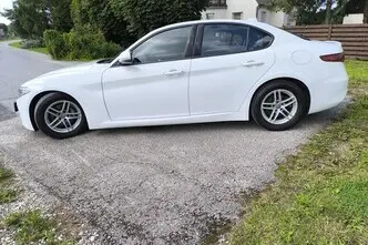 Alfa Romeo Giulia, 2.1, 110 kW, дизель, механическая, задний привод