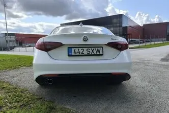 Alfa Romeo Giulia, 2.1, 110 kW, дизель, механическая, задний привод