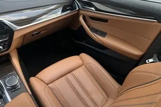 BMW 520, 2.0, 140 kW, дизель, автомат, полный привод