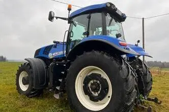 New Holland T8.330, 235 kW, diesel, automatic