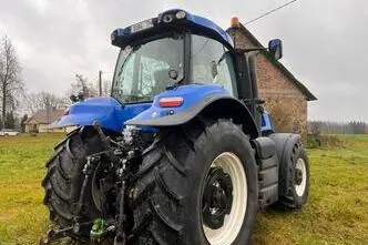 New Holland T8.330, 235 kW, diesel, automatic